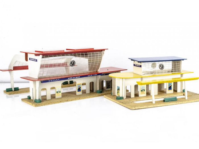 French Hornby Wooden Accessories